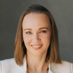 Елена Регис